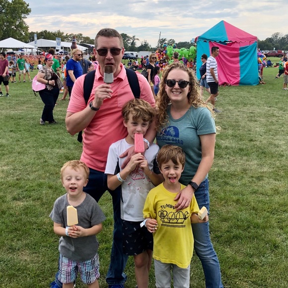 Welcome to my closet! - Meet your posher - Picture 6 of 10